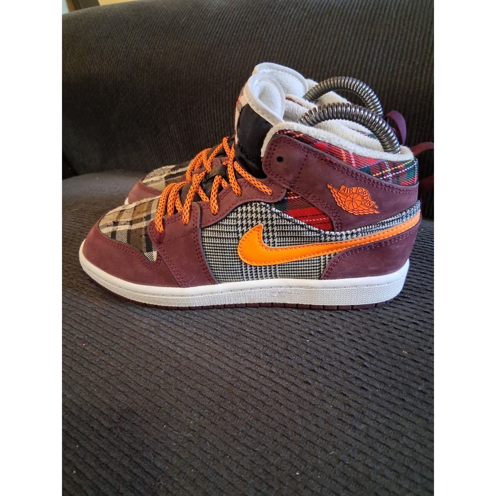 Nike Air Jordan 1 Mid SE (GS) 'Night Maroon' FD5460-608 Youth Size 3Y